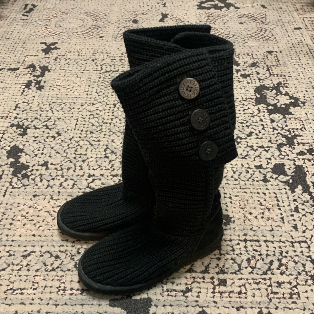 UGG Classic Cardy sweater boot - black size 8